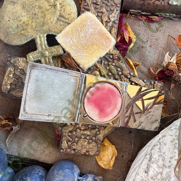 Antique SIlver Guilloche Enamel Compact - Picture 7 of 8